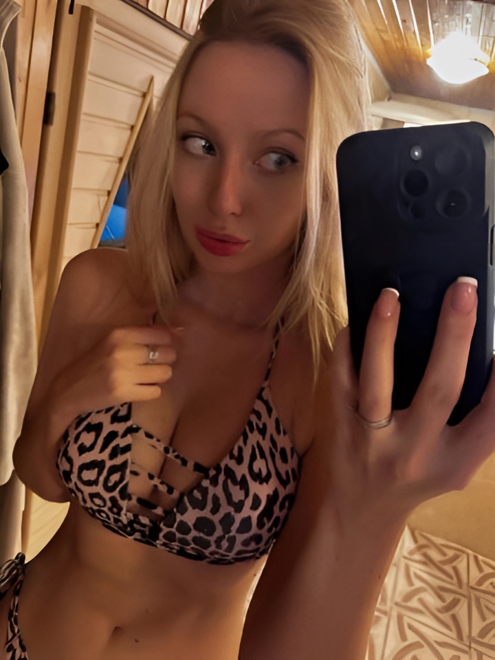 Рената привлекальеная девушка из Кондопога цена от 4000 руб