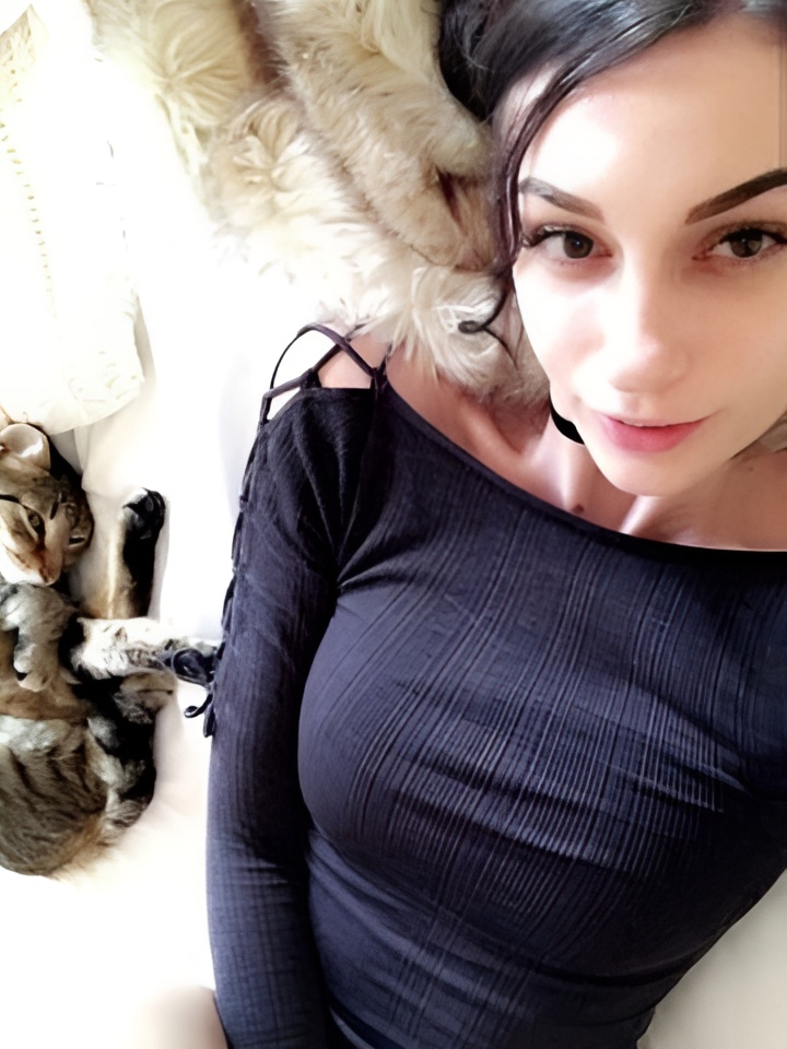 Света привлекальеная девушка из Кондопога цена от 10000 руб