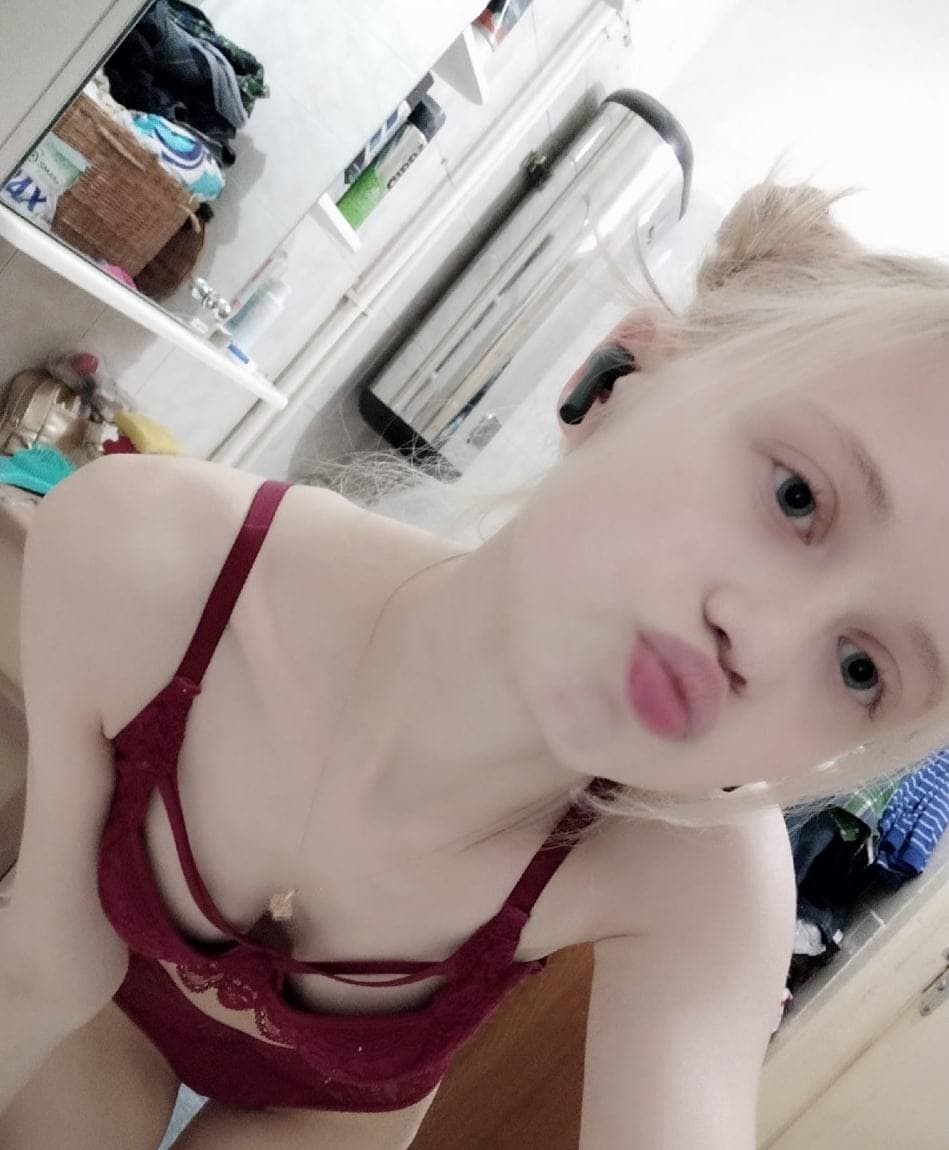 Регина привлекальеная девушка из Кондопога цена от 3000 руб