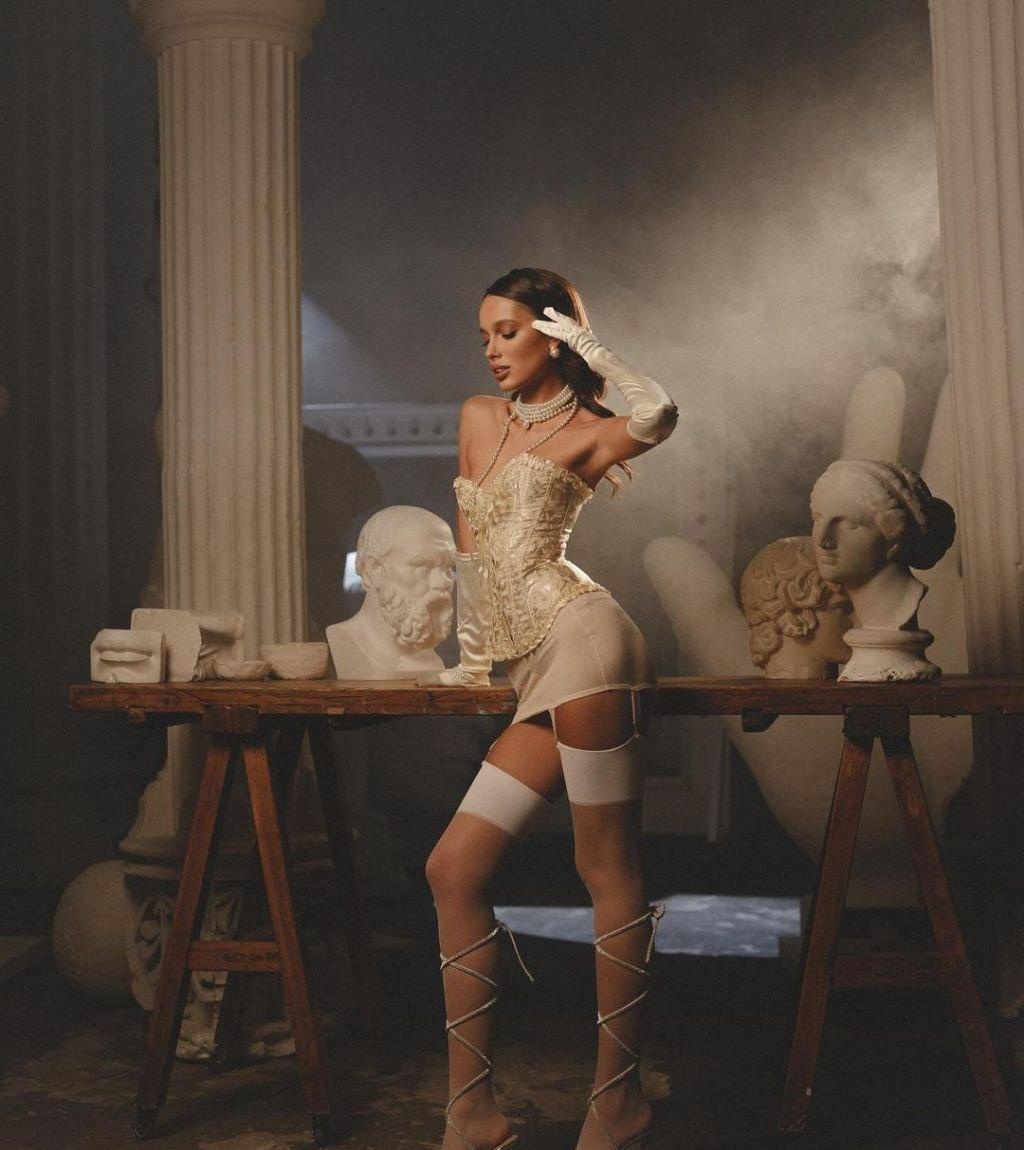 Анюта привлекальеная девушка из Кондопога цена от 7000 руб