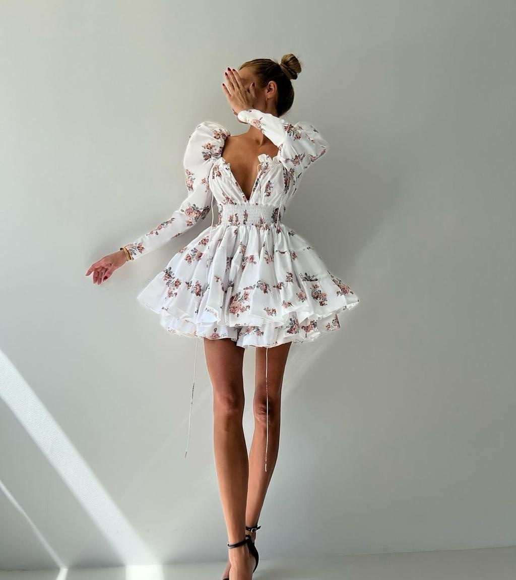 Юля привлекальеная девушка из Кондопога цена от 8000 руб