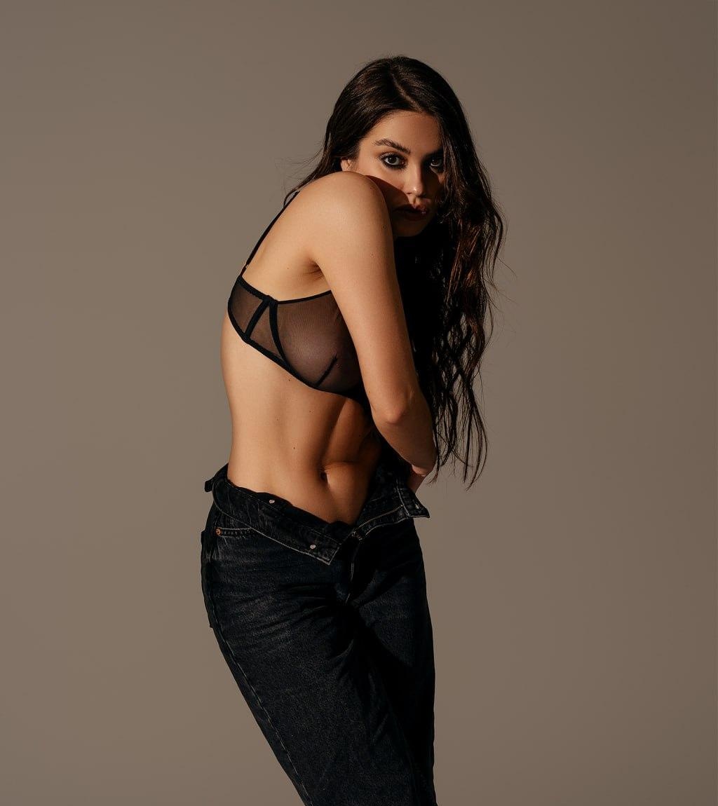 Алина привлекальеная девушка из Кондопога цена от 7000 руб