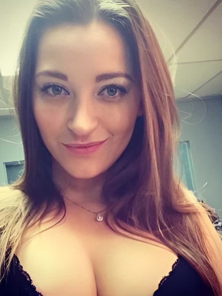 Индивидуалка Викторина, доступна для личного знакомства от 2000 руб