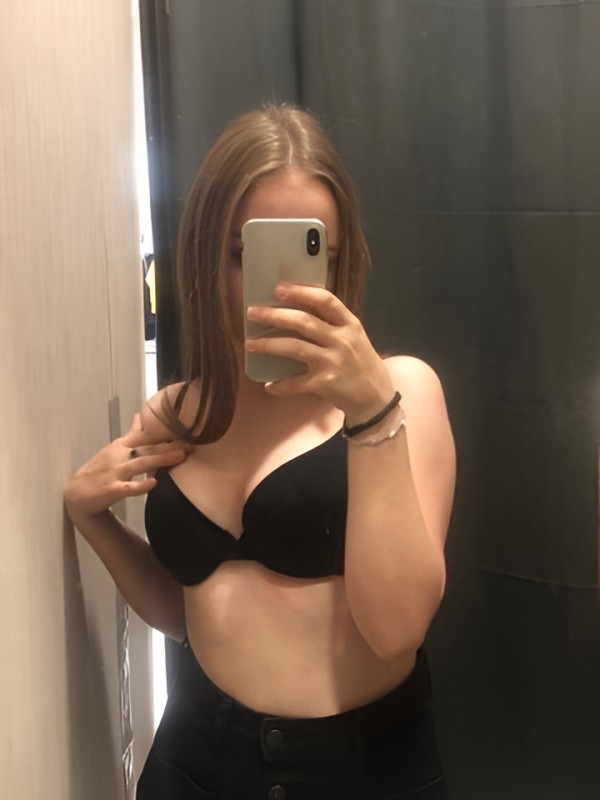 Хельга привлекательная девушка из Кондопога цена от 2000 руб