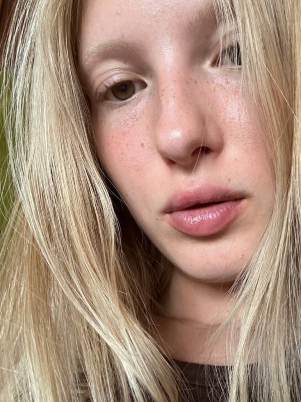 Марья привлекательная девушка из Кондопога цена от 5000 руб